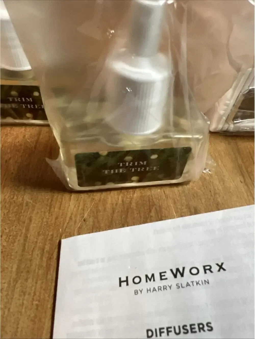 Homeworx By Slatkin Co Trim The Tree 4-Refillables & 2 Diffusers, New